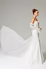 Swann Fransız Dantel Korsajlı İki Parça Balık Gelinlik - Mediha Cambaz Bridal
