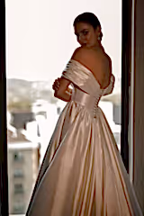 Tirinity Madonna Yaka A Kesim Saten Gelinlik - Mediha Cambaz Bridal